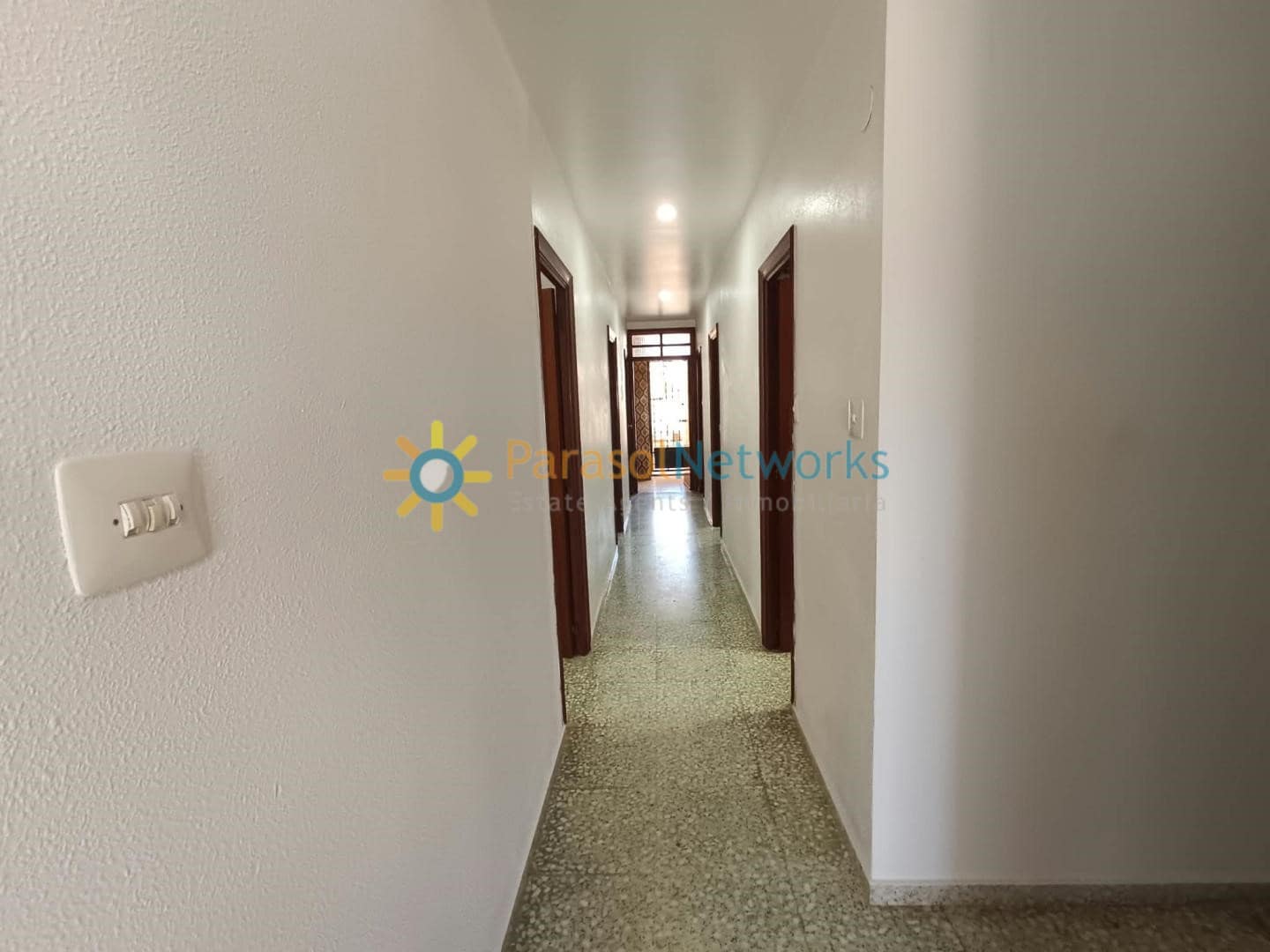 3 quarto Apartamento para arrendar em Oliva - 550 € (Ref: 10101009)