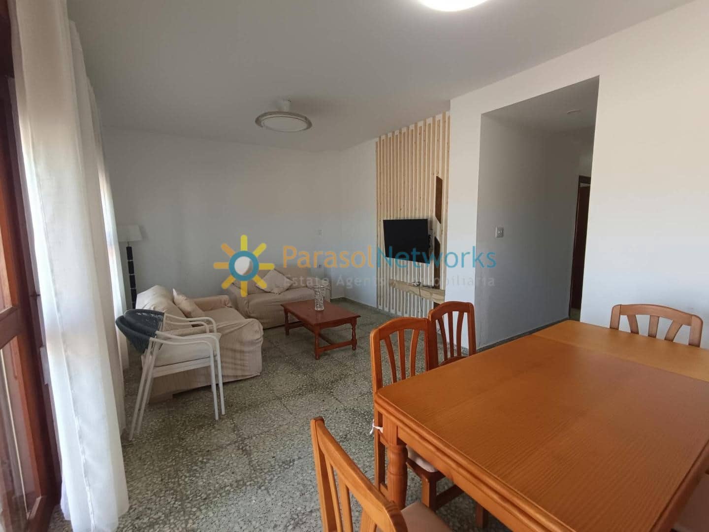 3 quarto Apartamento para arrendar em Oliva - 550 € (Ref: 10101009)