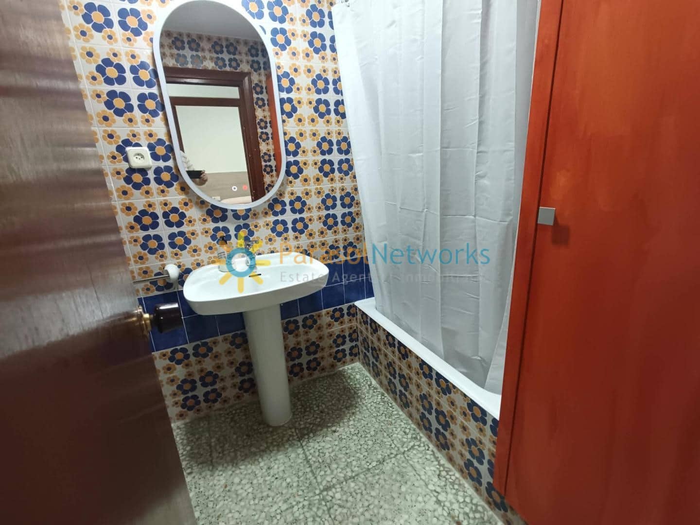 3 quarto Apartamento para arrendar em Oliva - 550 € (Ref: 10101009)