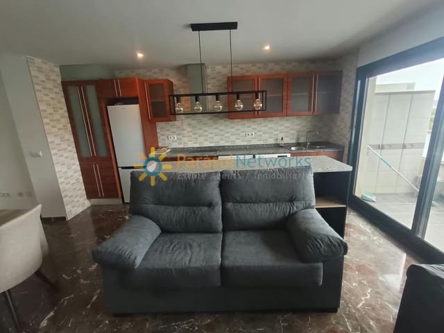 3 soveværelse Lejlighed til leje i La Font d'En Carròs med garage - € 800 (Ref: 10117440)
