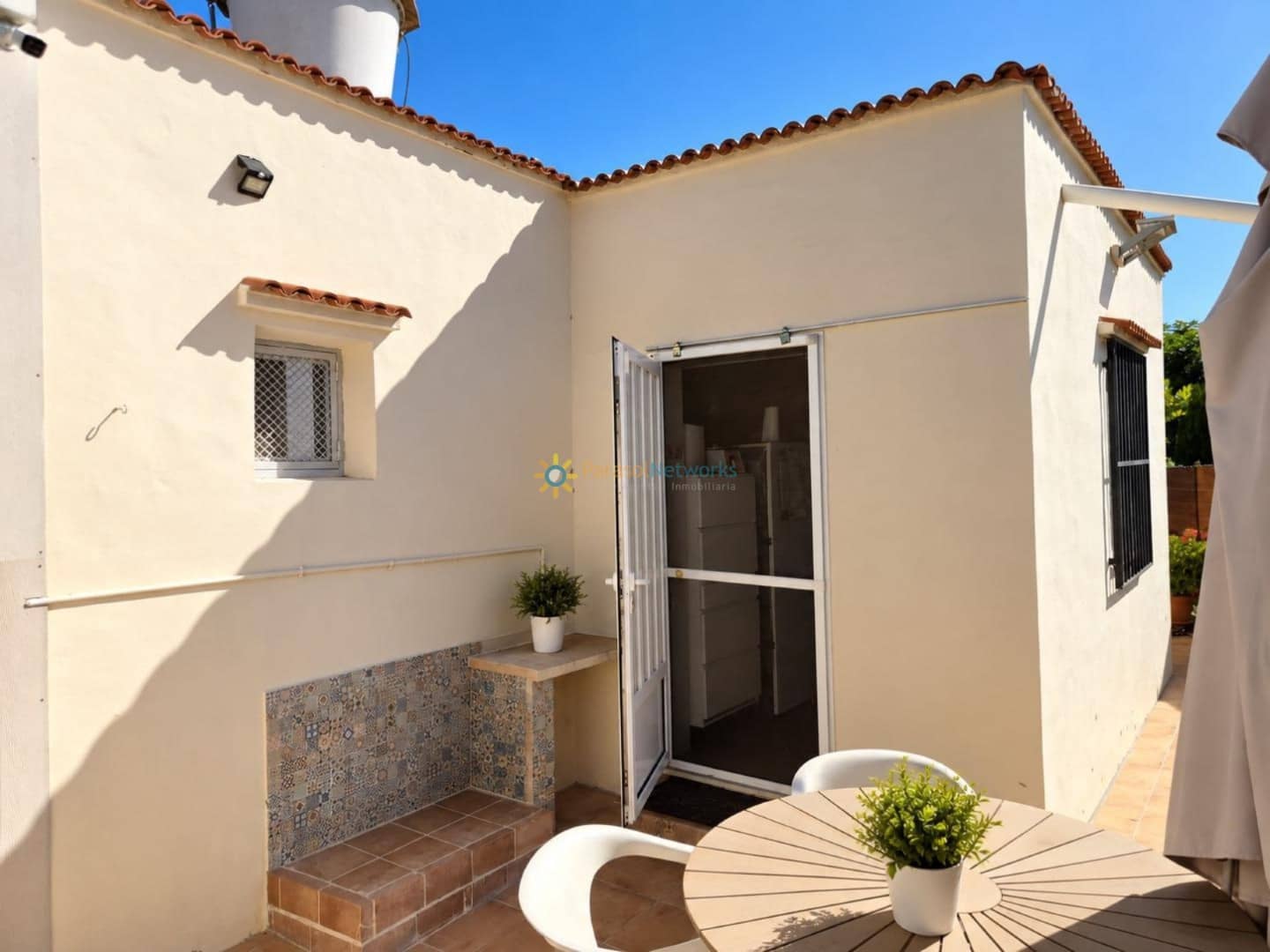 2 bedroom Villa for sale in Oliva with garage - € 250,000 (Ref: 10130559)