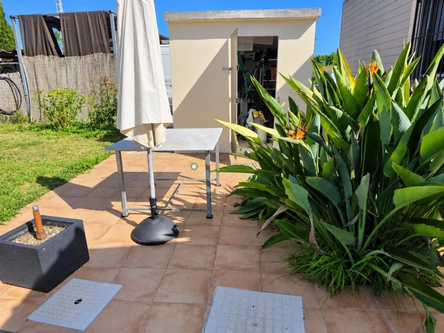 2 bedroom Villa for sale in Oliva with garage - € 250,000 (Ref: 10130559)