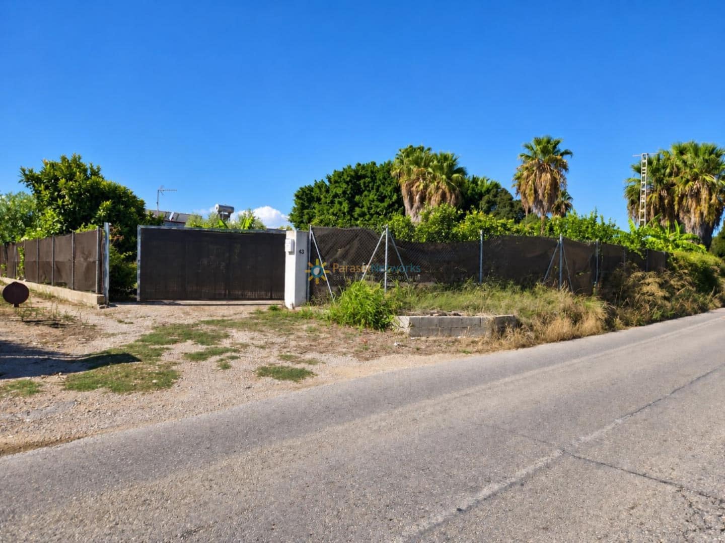 2 bedroom Villa for sale in Oliva with garage - € 250,000 (Ref: 10130559)