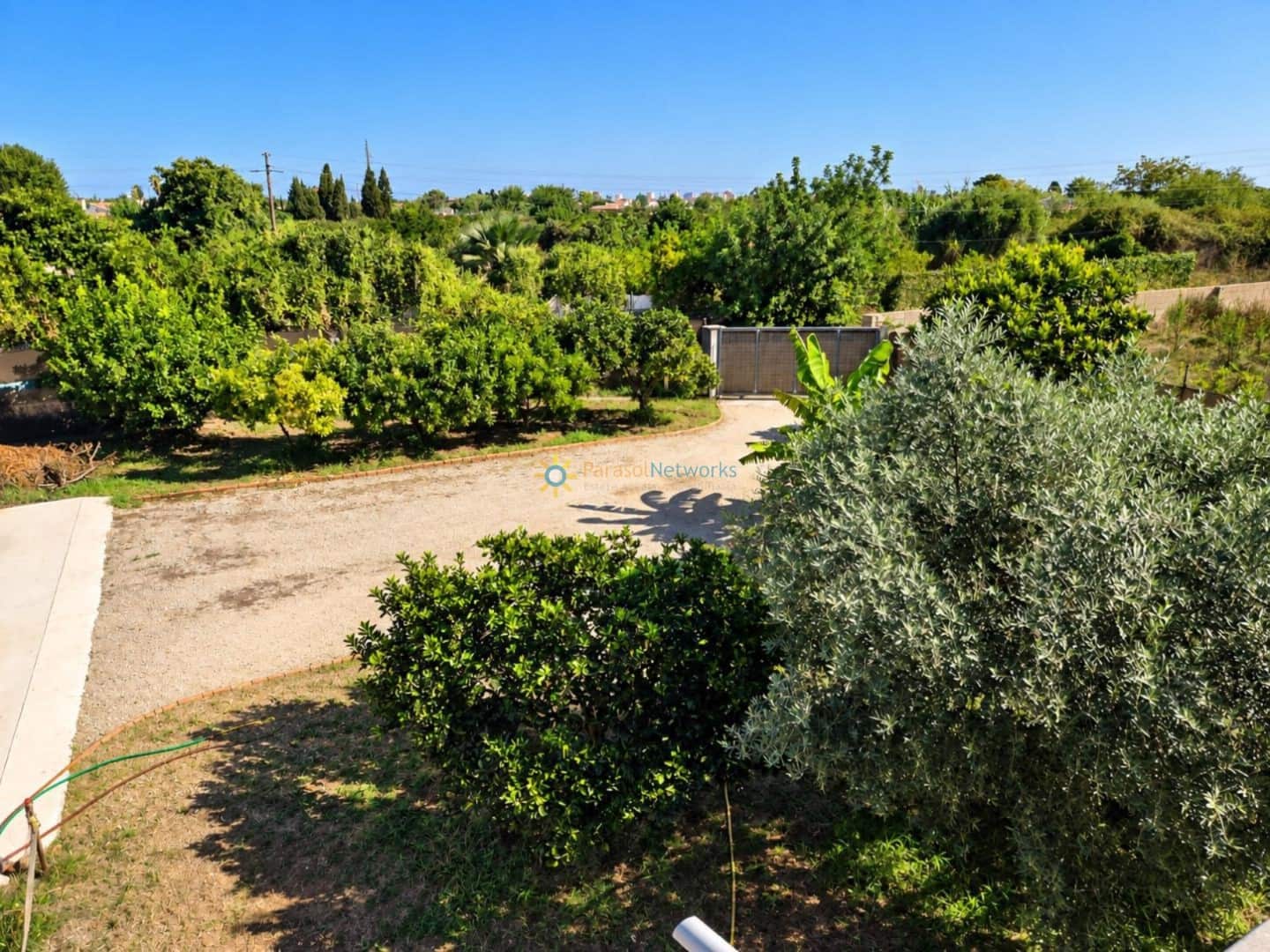 2 bedroom Villa for sale in Oliva with garage - € 250,000 (Ref: 10130559)