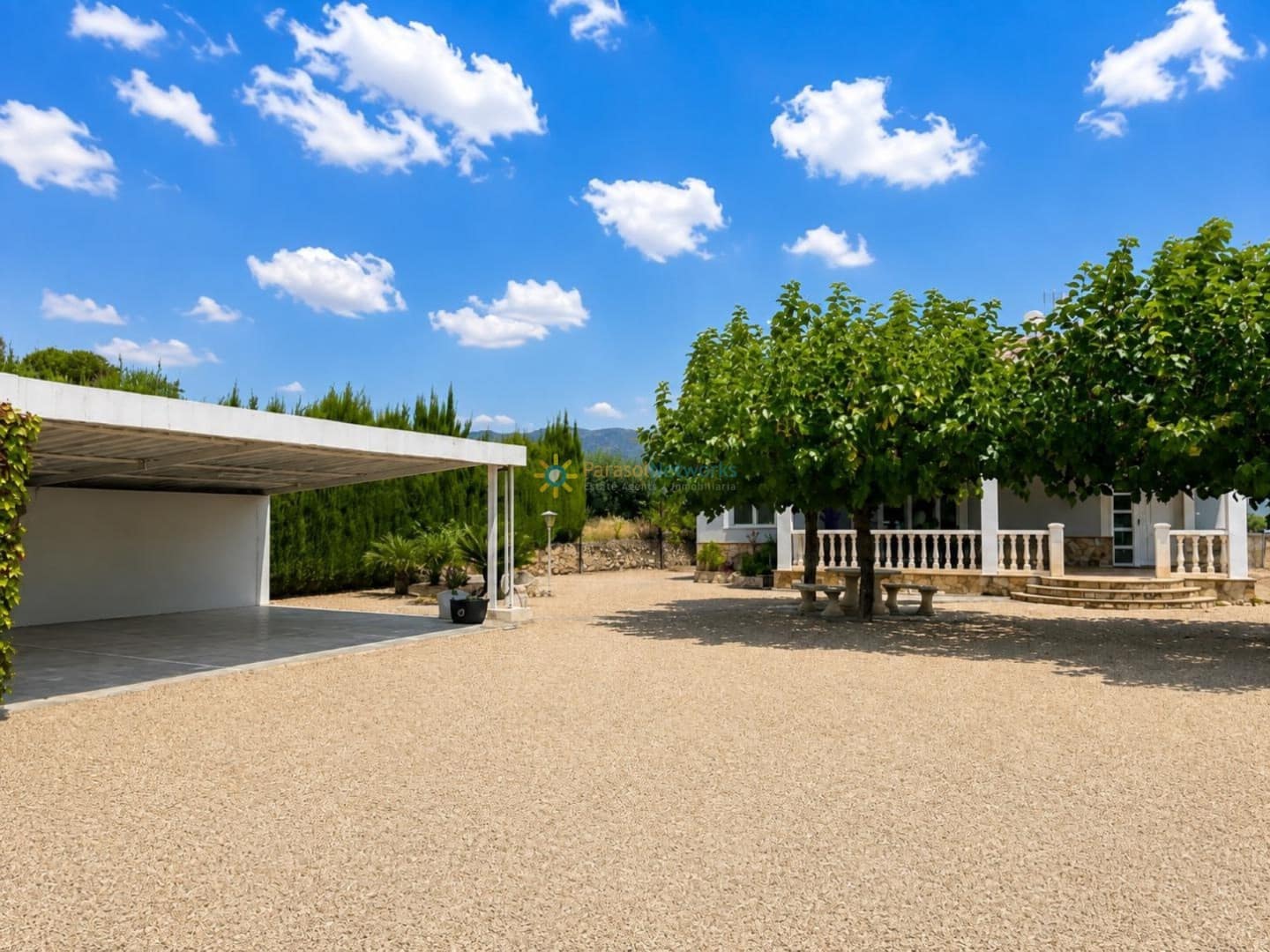 5 soveværelse Villa til salg i Ontinyent med swimmingpool garage - € 439.000 (Ref: 10136389)