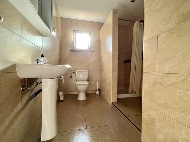 6 soverom Villa til salgs i L'Olleria med svømmebasseng garasje - € 485 000 (Ref: 10138886)