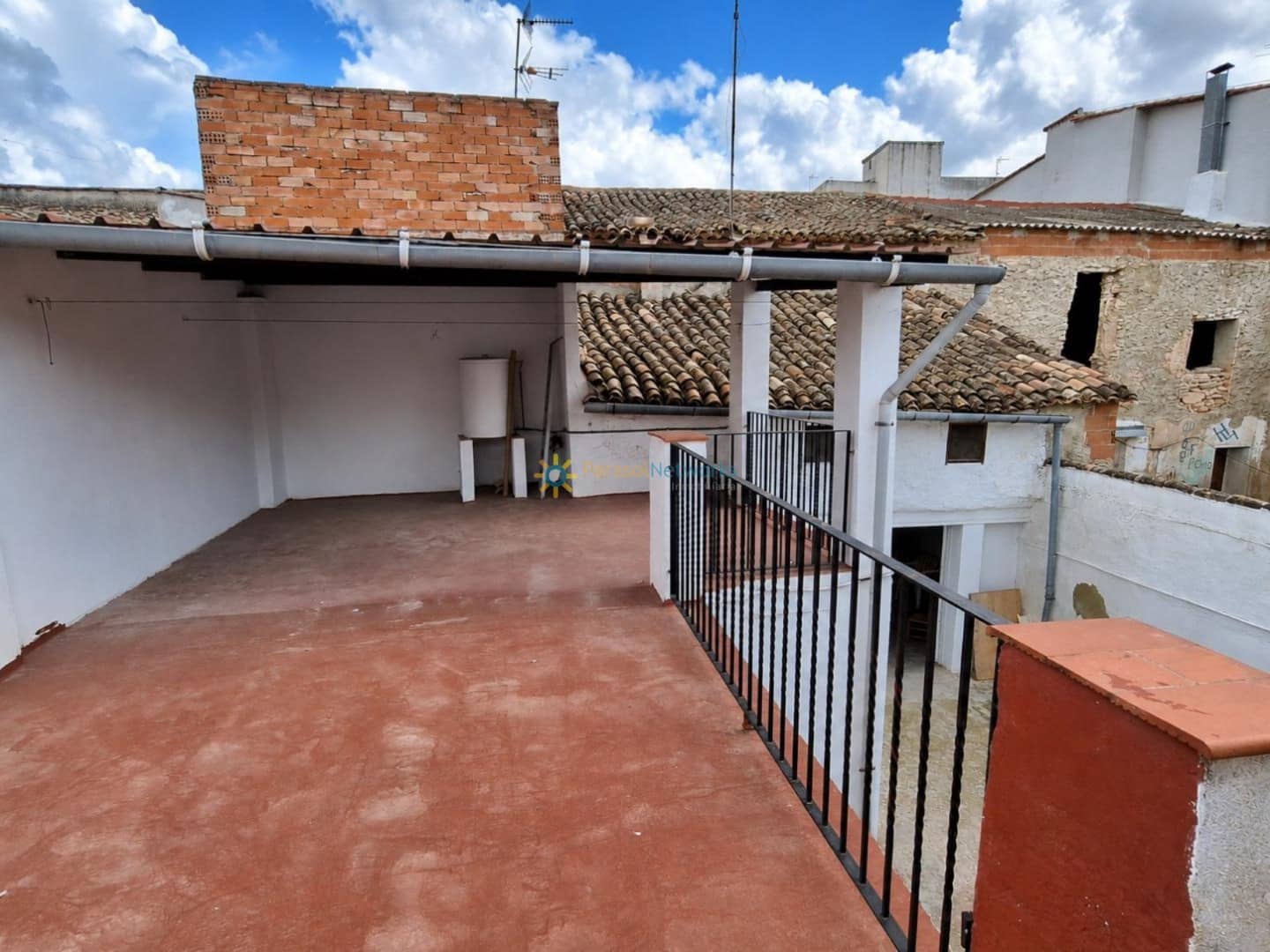 5 soverom Hus til salgs i Montaverner med garasje - € 92 000 (Ref: 10145135)