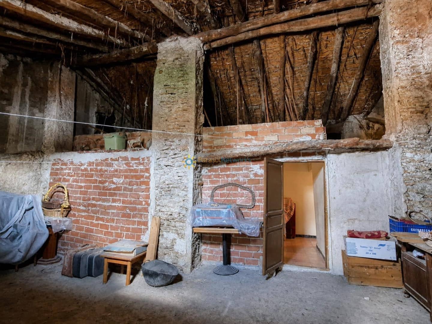 5 soverom Hus til salgs i Montaverner med garasje - € 92 000 (Ref: 10145135)