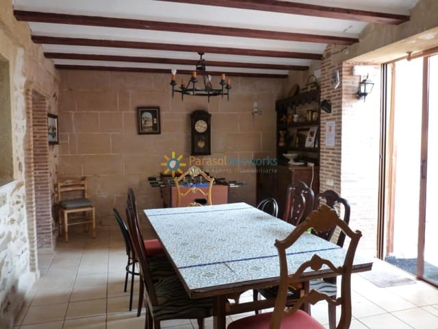 5 slaapkamer Huis te koop in Palomar met zwembad - € 199.000 (Ref: 10167579)