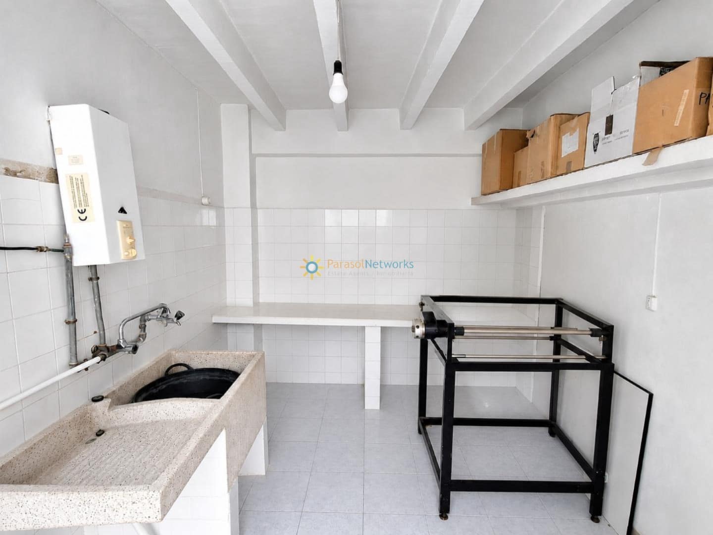 5 bedroom Townhouse for sale in Montaverner with garage - € 92,000 (Ref: 10169045)