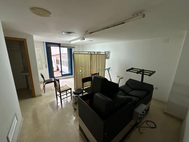 8 slaapkamer Commercieel te koop in Oliva Pueblo, Oliva - € 175.000 (Ref: 10179589)
