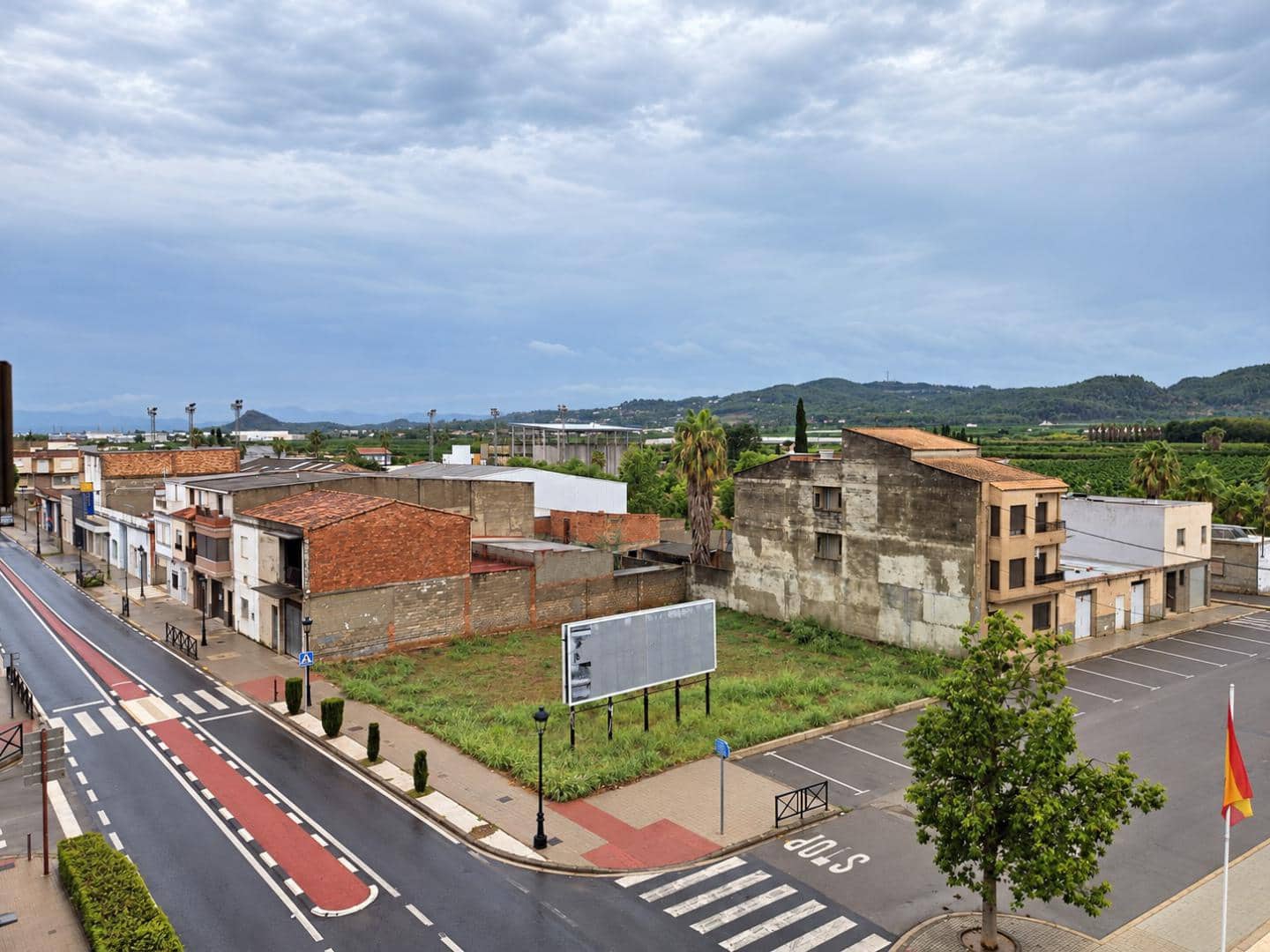 5 bedroom Apartment for sale in Alcantera de Xuquer - € 80,000 (Ref: 10185881)
