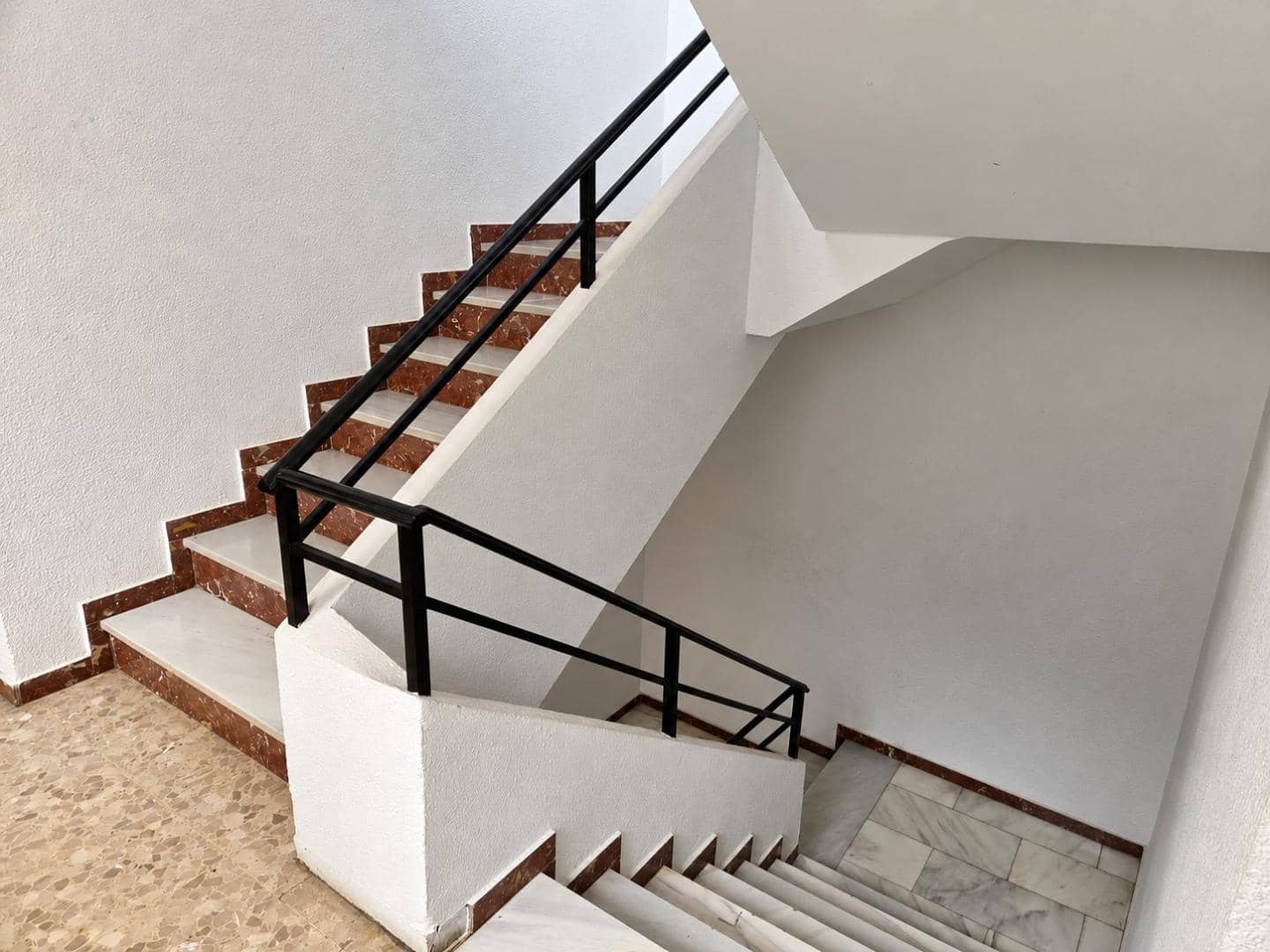 5 bedroom Apartment for sale in Alcantera de Xuquer - € 80,000 (Ref: 10185881)