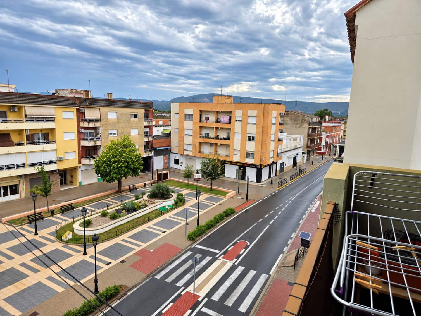 5 bedroom Apartment for sale in Alcantera de Xuquer - € 80,000 (Ref: 10185881)