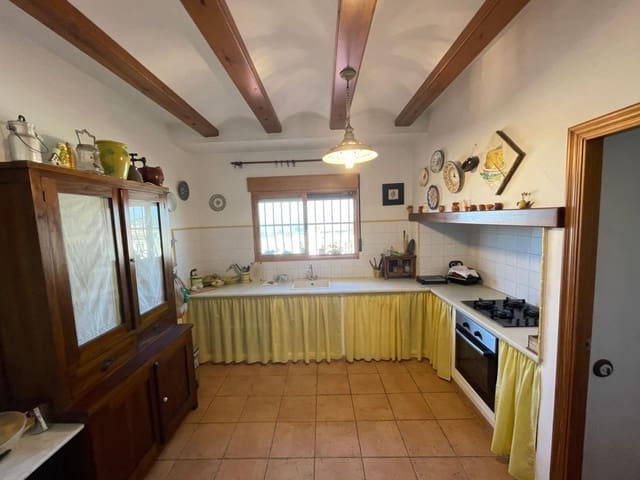 7 bedroom Villa for sale in Castelló de Rugat with garage - € 299,000 (Ref: 8680014)
