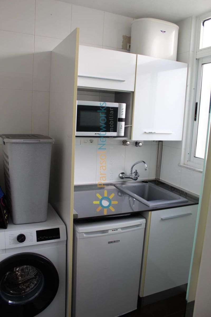 2 soveværelse Lejlighed til leje i Oliva - € 750 (Ref: 8727997)