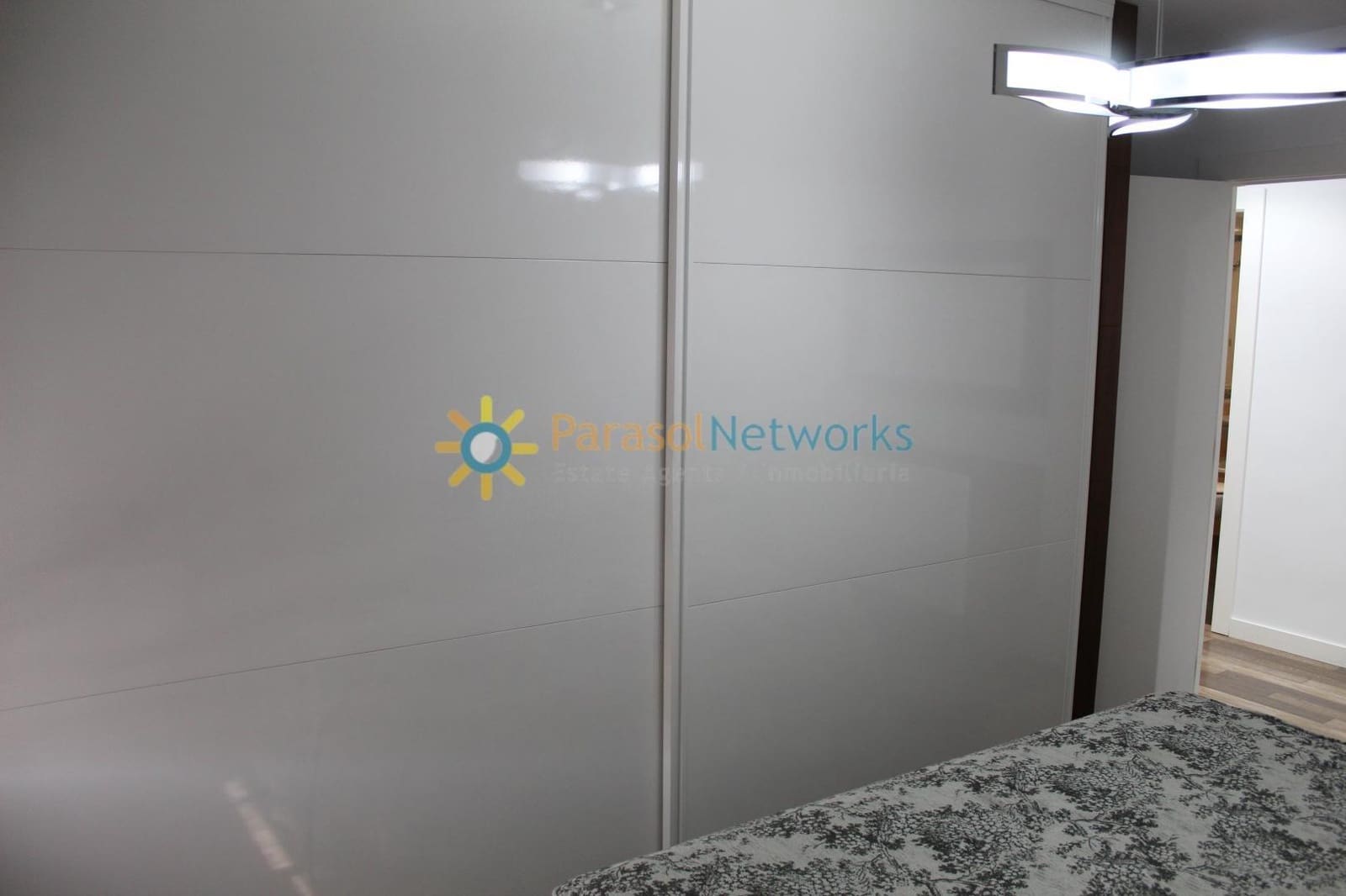 2 soveværelse Lejlighed til leje i Oliva - € 750 (Ref: 8727997)