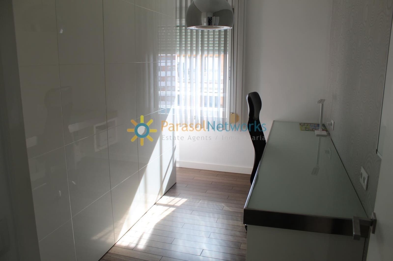 2 soveværelse Lejlighed til leje i Oliva - € 750 (Ref: 8727997)