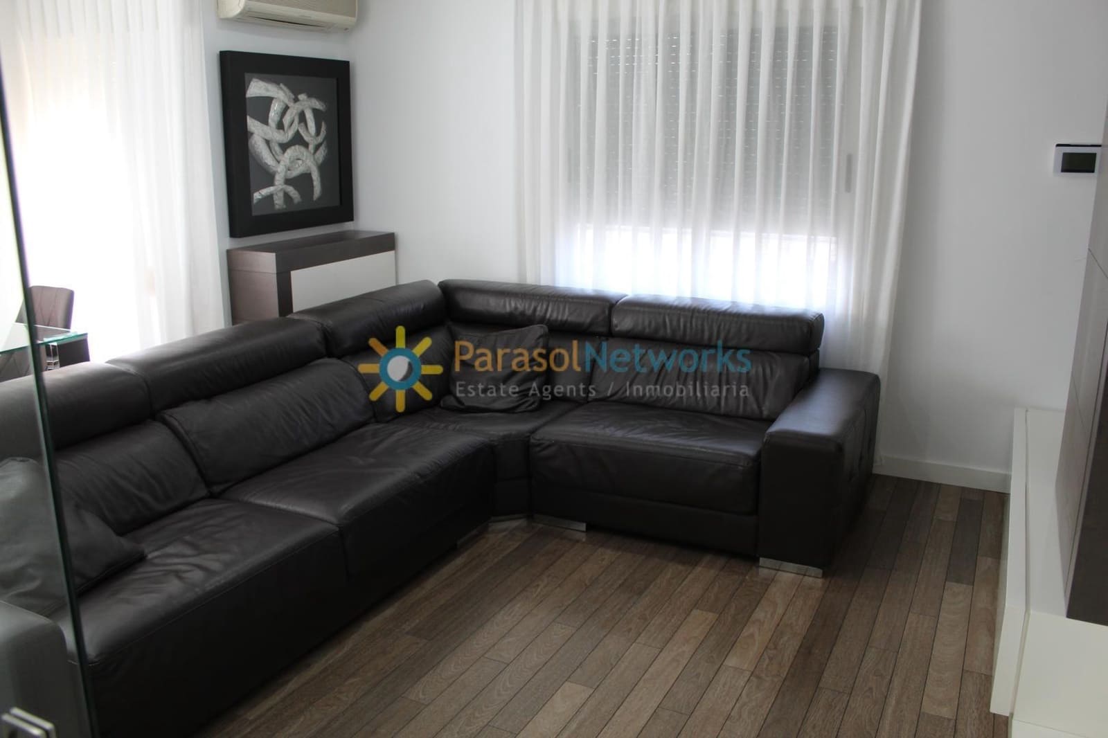 2 soveværelse Lejlighed til leje i Oliva - € 750 (Ref: 8727997)