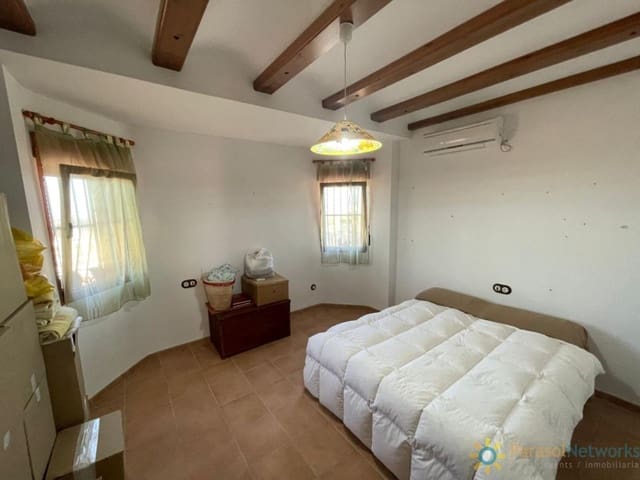 7 bedroom Villa for sale in Castelló de Rugat with garage - € 299,000 (Ref: 8760196)