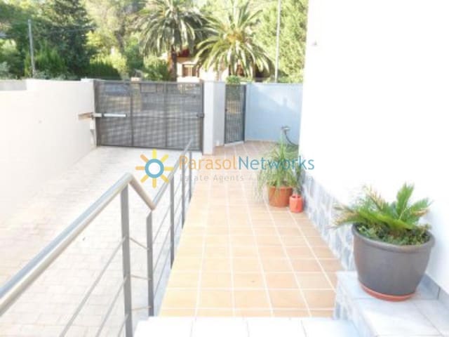 4 bedroom Villa for rent in Barx with pool garage - € 950 (Ref: 9019108)