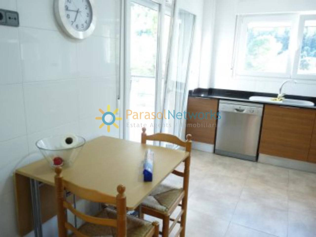 4 bedroom Villa for rent in Barx with pool garage - € 950 (Ref: 9019108)