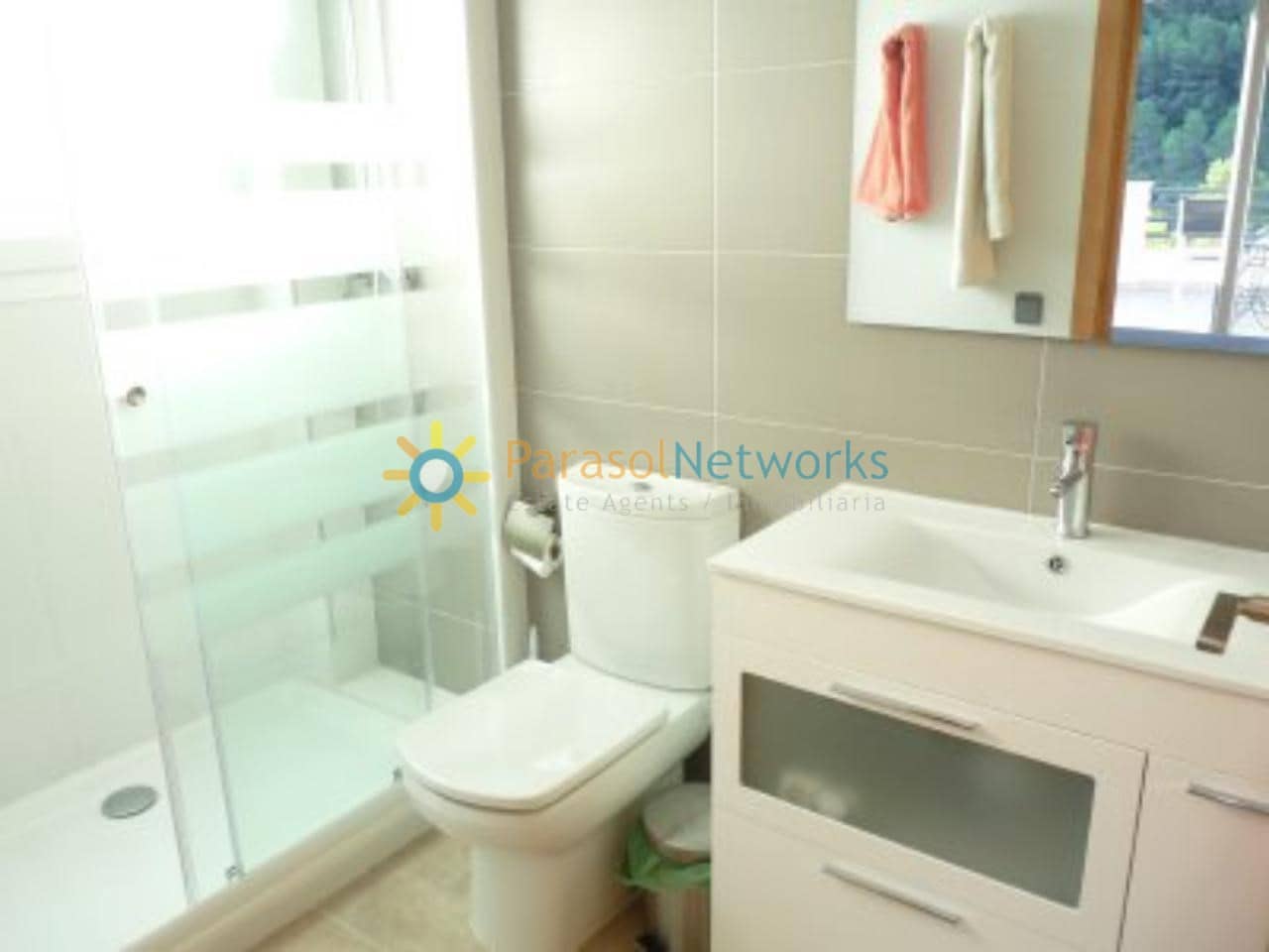 4 bedroom Villa for rent in Barx with pool garage - € 950 (Ref: 9019108)