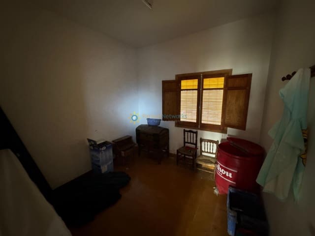 3 soverom Finca/Herregård til salgs i Villanueva de Castellon med garasje - € 99 000 (Ref: 9058433)