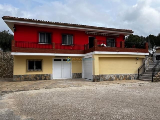 3 soveværelse Villa til salg i Ontinyent med swimmingpool garage - € 215.000 (Ref: 9067015)