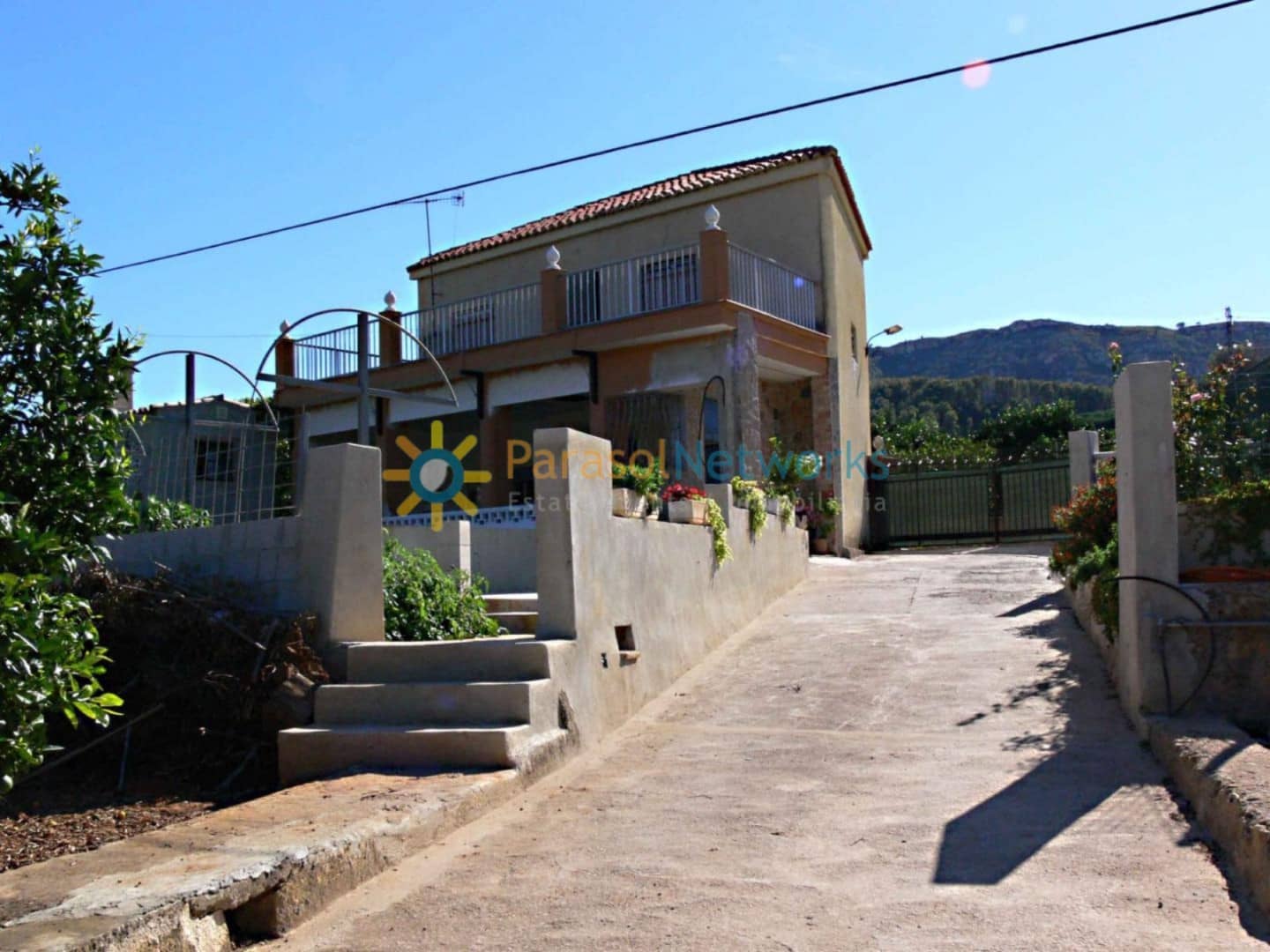 3 soveværelse Villa til salg i Alzira med swimmingpool - € 220.000 (Ref: 9074222)
