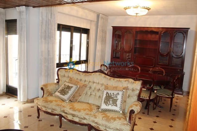 3 bedroom Apartment for rent in Oliva Pueblo, Oliva - € 700 (Ref: 9074598)