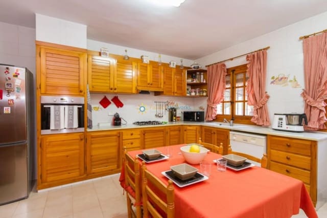 3 quarto Moradia para venda em Real de Gandía com piscina garagem - 420 000 € (Ref: 9084714)