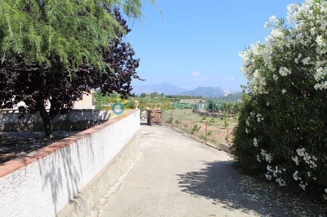 3 bedroom Villa for rent in Villalonga with pool garage - € 1,400 (Ref: 9115462)