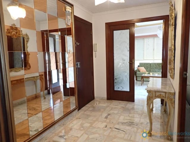 4 bedroom Apartment for sale in Oliva Pueblo, Oliva - € 125,000 (Ref: 9132792)