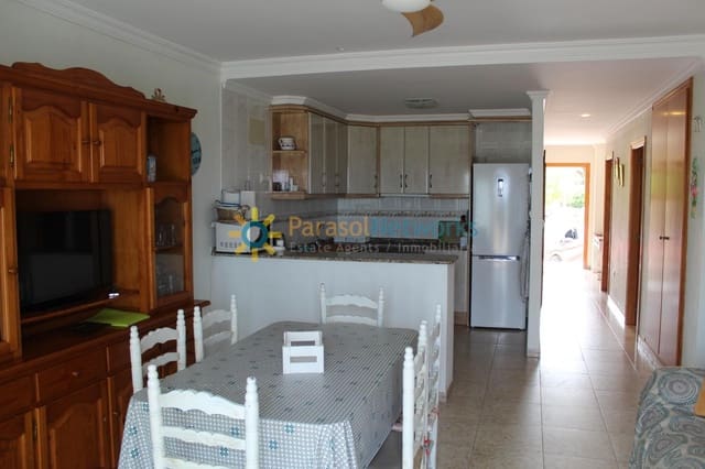 Appartement de 3 chambres à louer à Dénia avec piscine garage - 700 € (Ref: 9146486)