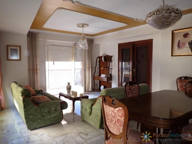 4 bedroom Flat for sale in Oliva Pueblo, Oliva - € 125,000 (Ref: 9149695)