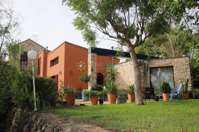 1 sypialnia Willa na sprzedaż w Llocnou de Sant Jeroni z basenem garażem - 645 000 € (Ref: 9150858)
