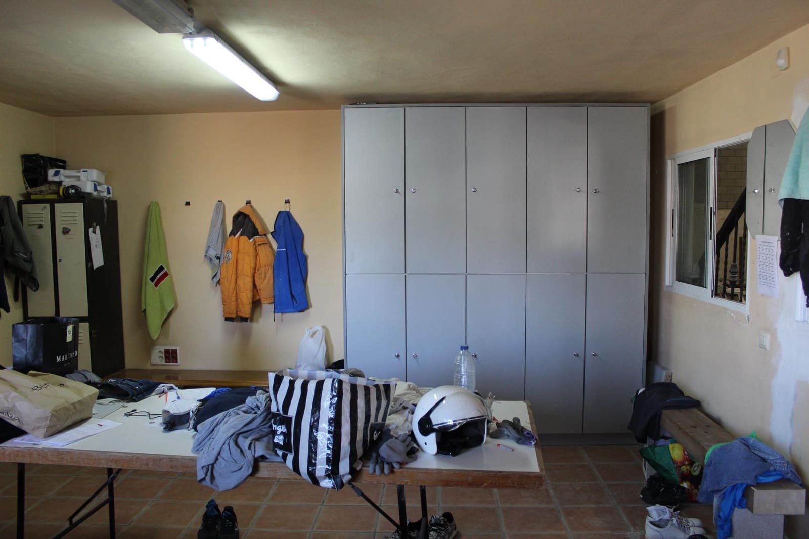 1 soveværelse Virksomhed til leje i Oliva med garage - € 3.000 (Ref: 9158258)