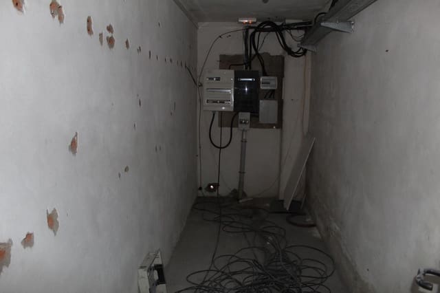 1 sypialnia Biznes do wynajęcia w Oliva z garażem - 3 000 € (Ref: 9158258)