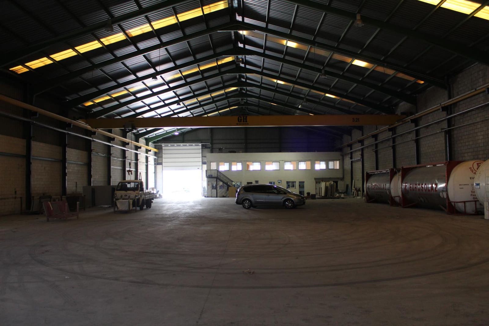 1 soveværelse Virksomhed til leje i Oliva med garage - € 3.000 (Ref: 9158258)