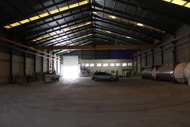 1 sypialnia Biznes do wynajęcia w Oliva z garażem - 3 000 € (Ref: 9158258)