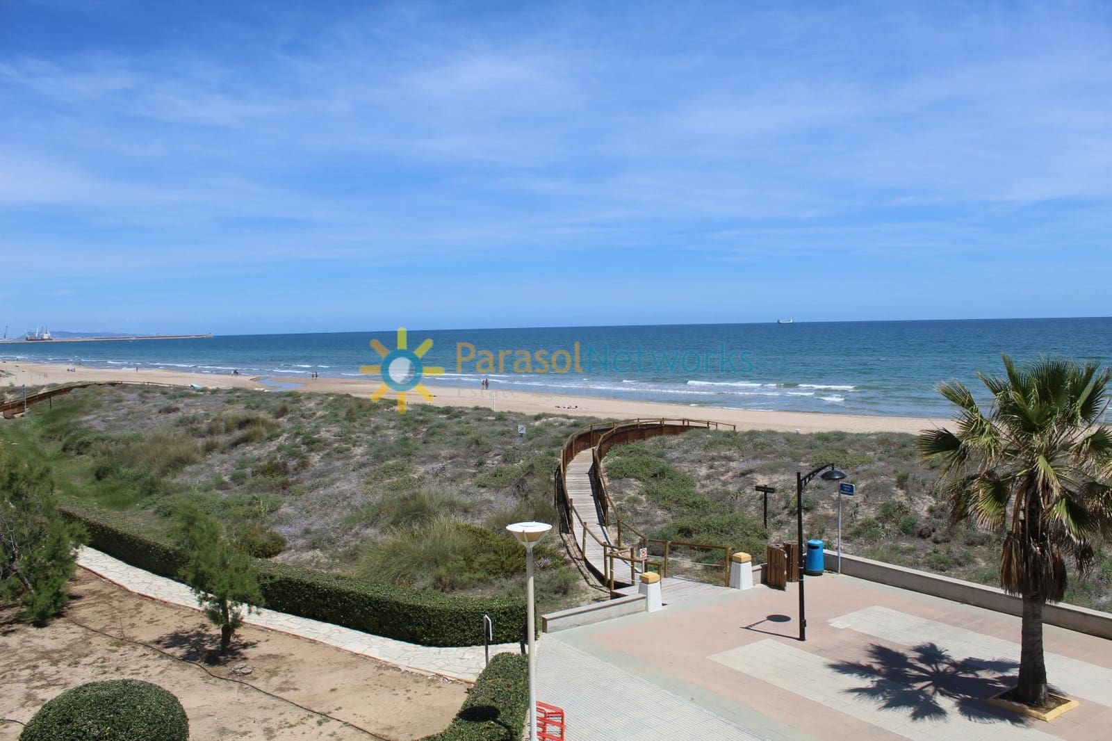 3 soveværelse Lejlighed til leje i Guardamar de la Safor med swimmingpool garage - € 1.200 (Ref: 9196808)