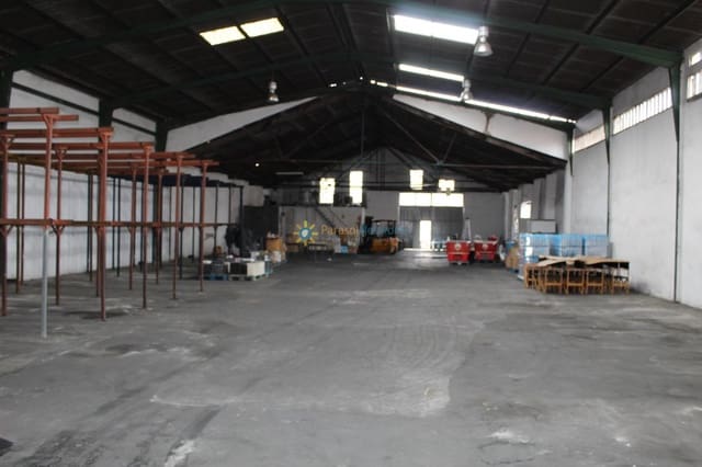Shop for sale in Bellreguard with garage - € 199,000 (Ref: 9196891)