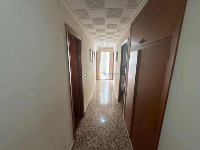 3 bedroom Townhouse for sale in Palma de Gandía with garage - € 199,000 (Ref: 9200092)