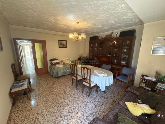 3 bedroom Townhouse for sale in Palma de Gandía with garage - € 199,000 (Ref: 9200092)