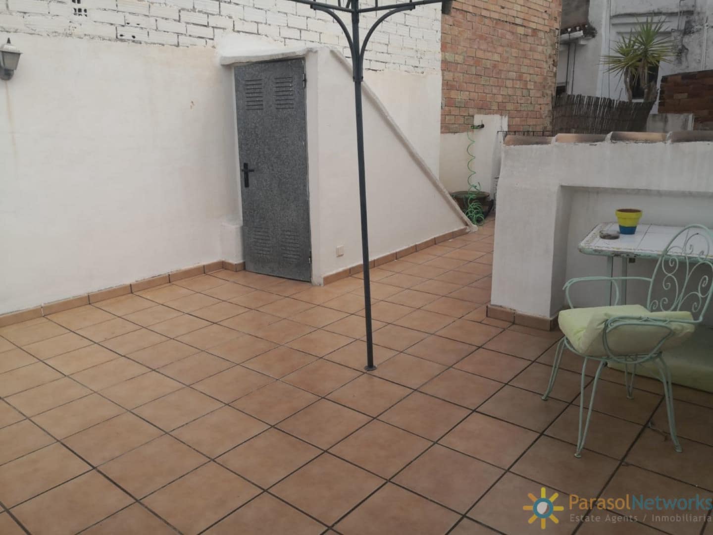 4 bedroom Townhouse for sale in La Font d'En Carros - € 160,000 (Ref: 9201915)