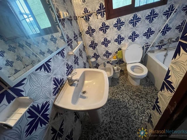 3 soveværelse Lejlighed til salg i Centro Urbano, Dénia - € 165.000 (Ref: 9202036)