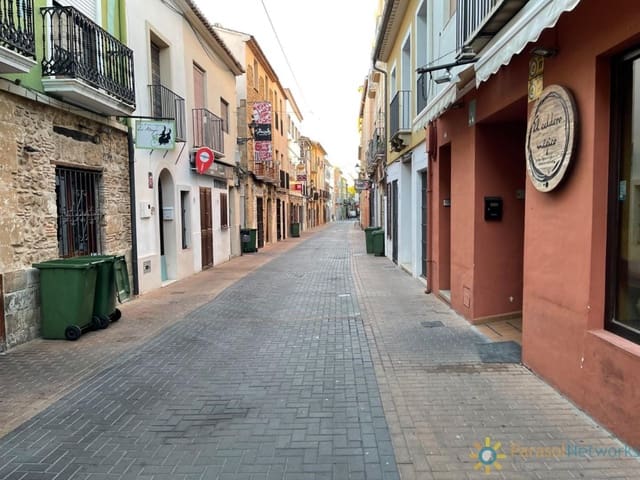 3 soveværelse Lejlighed til salg i Centro Urbano, Dénia - € 165.000 (Ref: 9202036)