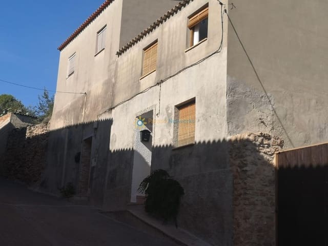 4 quarto Casa em Banda para venda em Montesa - 150 000 € (Ref: 9205770)