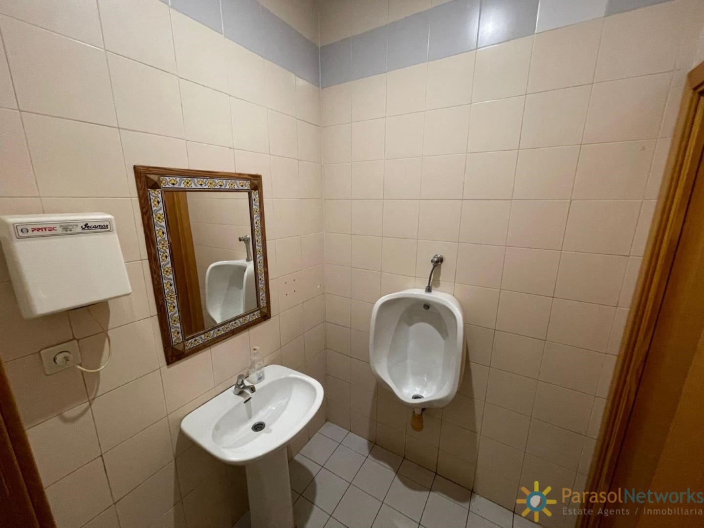 Biznes na sprzedaż w Gavarda z garażem - 170 000 € (Ref: 9206929)